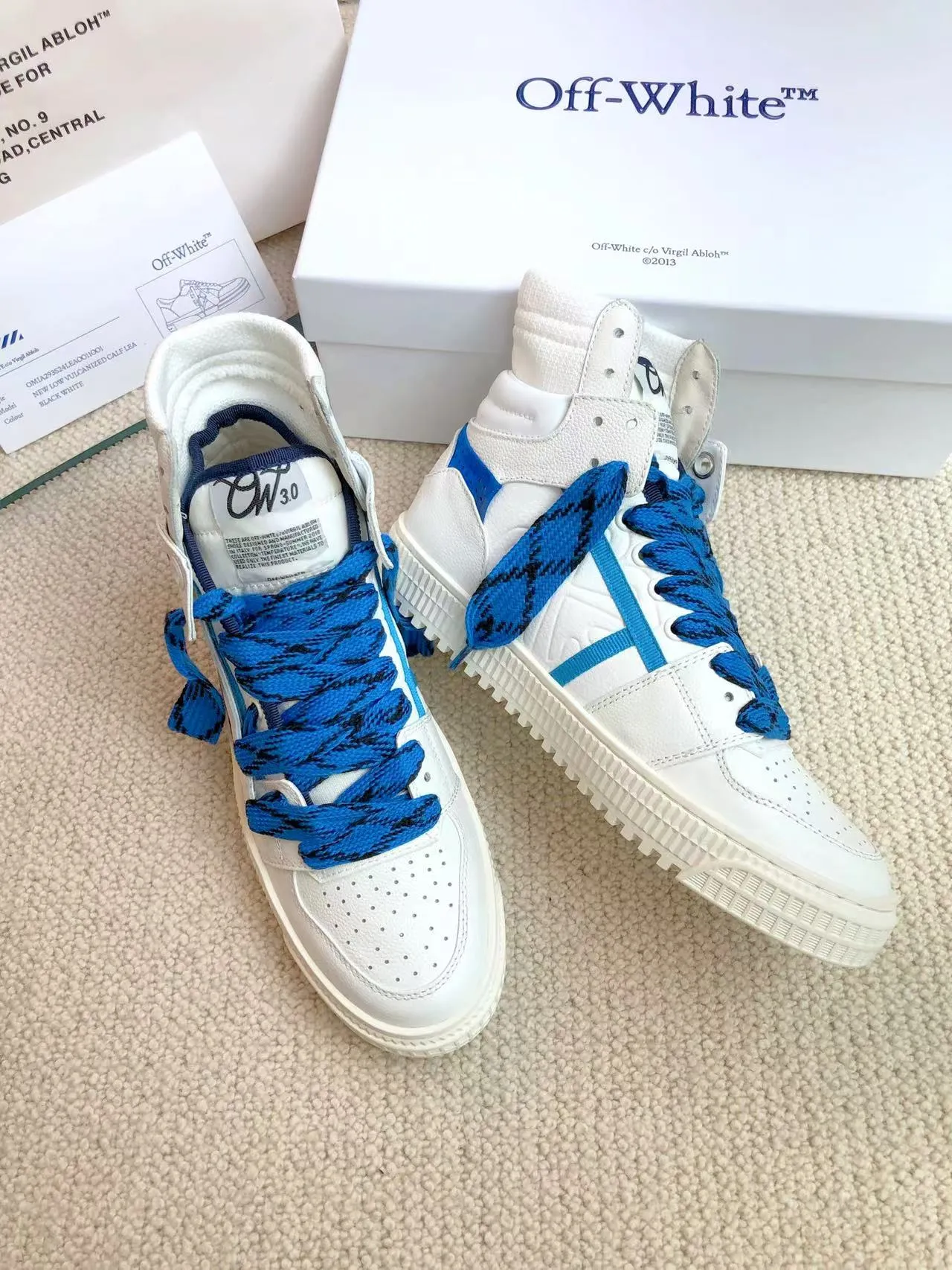 Men's men's shoes P660! 🌈🌈OFF WHITE🌈🌈 ⚡️Couple model⚡️🍓New color🍓 👉Ex-factory price: 130-45 The latest spring model of Gaobang street casual Martin style masterpiece, released the highest quality version on the market 👊 Series original mold opening, original lasting, production technology 1:1 original ➰🔜The best choice for more and more celebrities and Internet celebrities🔸In the classics Changes in the code🔸Innovate in the trend🔸Strive to break away from the shackles of bad street design🔝Although he is not the originator of fashion design, he is definitely a shining dark horse in avant-garde design🐴🆙Do not follow the trend🔅Not universal beauty🔅 Fabric💯First-layer cowhide Lining💯Imported skin-friendly and environmentally friendly polyester mesh Foot pads💯Original molded high-elastic environmentally friendly molding pads Midsole💯Original lasting process Outsole💯Rubber outsole Packaging💯Official website synchronized full set of packaging (brand wrapping paper, brand certificate, brand cloth bag)